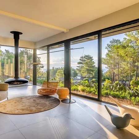 Secluded Hvar 4 Bedrooms Kucno Drvo Short Walk To Villa *
