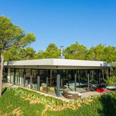 Villa Secluded Hvar 4 Bedrooms Kucno Drvo Short Walk To